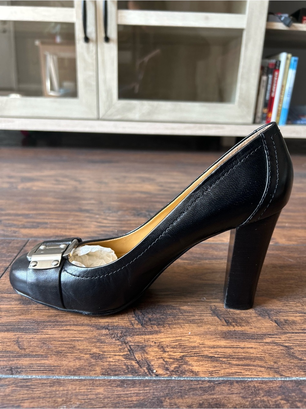 Nine West, Women, Black Leather Heeled Pumps with Silver Buckle - Picture 5 of 12